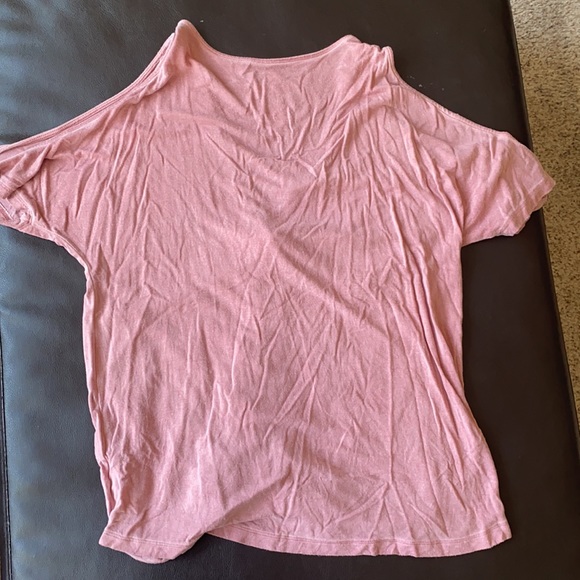 Pink top - Picture 5 of 5